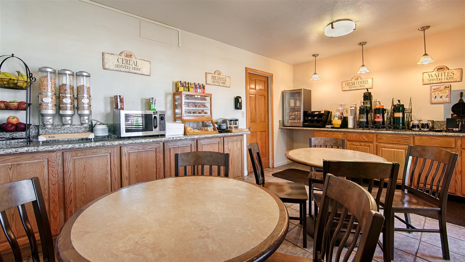 Trailside Inn Alturas Εξωτερικό φωτογραφία